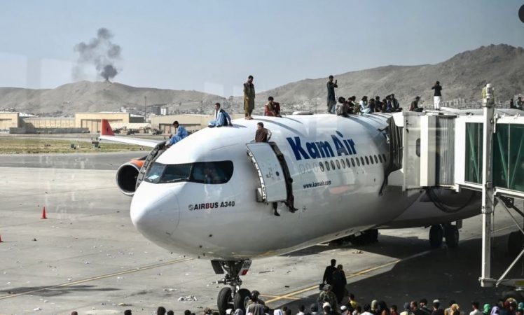 SULMI TERRORIST NË AEROPORTIN E KABULIT/ Norvegjia pezullon fluturimet: Portat janë mbyllur dhe…