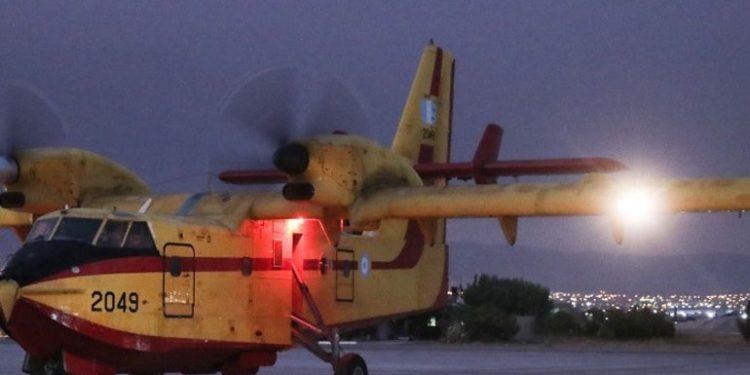 U DËRGUA PËR SHUARJEN E FLAKËVE/ Rrëzohet avioni në Greqi, ja gjendja e pilotit