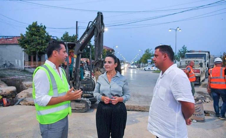 INSPEKTON PUNIMET PËR UJËSJELLËSIN E RI TË KAVAJËS/ Balluku: Siguron furnizim të pandërprerë me ujë të pijshëm në të gjitha zonat