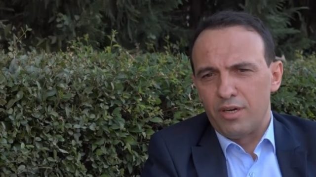 “NE MBLIDHESHIM DHE TENTONIM TË…”/ Shqiptari i kthyer nga Afganistani: Situata është më e rëndë nga sa paraqitet