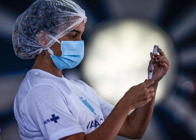VAKSINIMI/ EMA: S’kemi mjaftueshëm të dhëna, herët për të vendosur rreth dozës së tretë