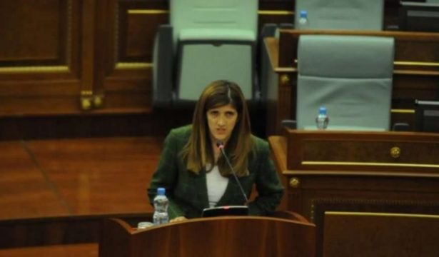 DEBUTETJA SHQIPTARE KËRCËNOHET ME JETË/ Musliu: Ndodhi pas debatit me kryeparlamentarin