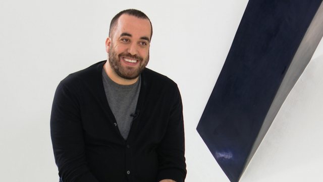 “KUR MBUSH 31 ÇFARË TË THOTË JETA?” Greg Rama publikon foton nga fëmijëria
