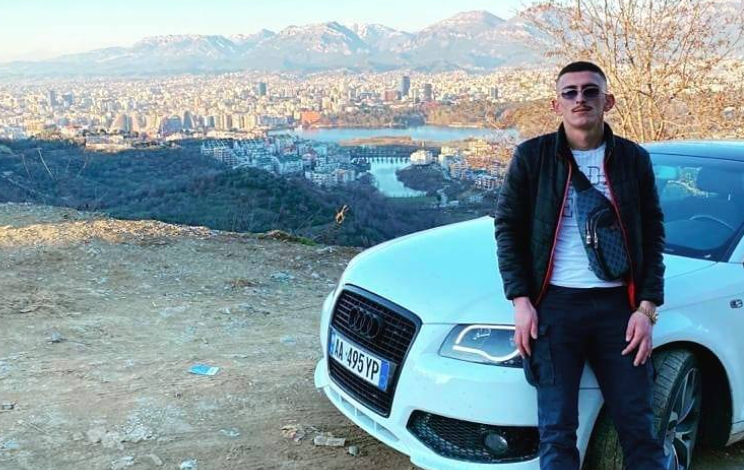 PLAGOSJA ME THIKË NË SHËNGJIN/ Si nisi sherri në bregdet, ky është problematiku Markelian Pepa (FOTO)