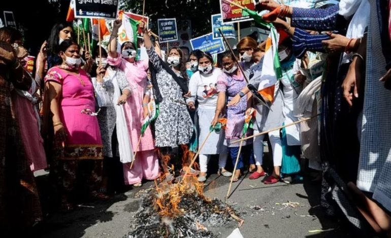 E RËNDË/ Përdhunuan dhe vranë një 9-vjeçare, një prift hindu mes të arrestuarve