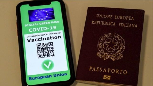 KORONAVIRUSI/ Si po aplikohet certifikata e gjelbër në Itali