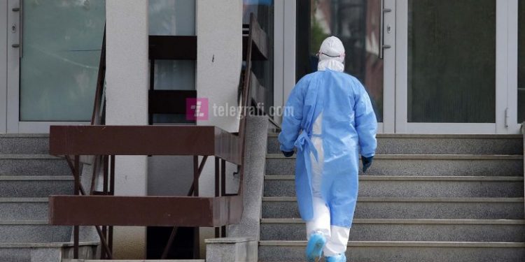 “S’KA KLUBE NATE, FEJESA E DASMA”/ Sot hyjnë në fuqi masat e reja në Kosovë