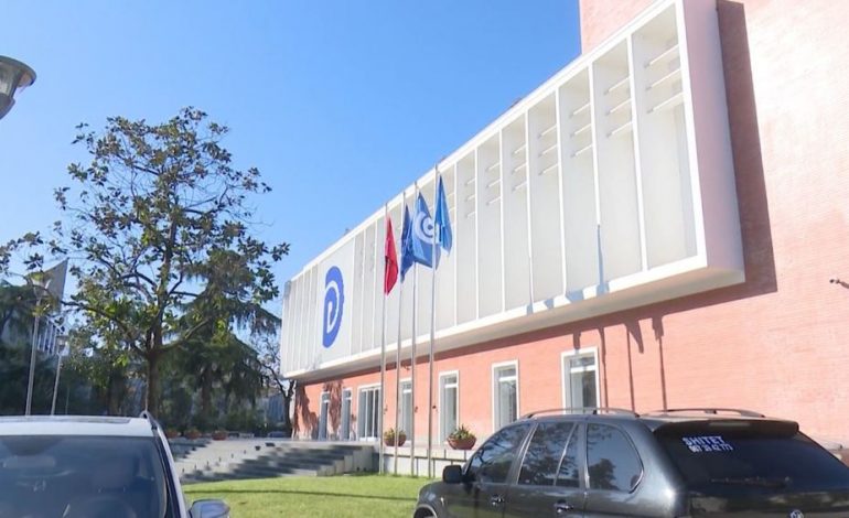 VENDOSET FATI I BERISHËS? Mblidhet të hënën Këshilli Kombëtar i PD