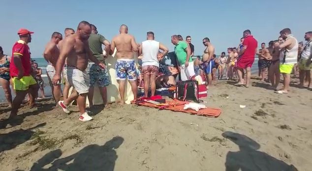 TRAGJIKE/ Dy pushues maqedonas mbyten në plazhin e Spillesë në Kavajë
