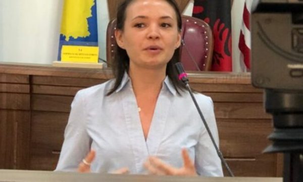 RRITJA E RASTEVE ME COVID-19/ Deputetja shqiptare në Zvicër: S’mund të jetë përgjegjës vetëm një komunitet i caktuar