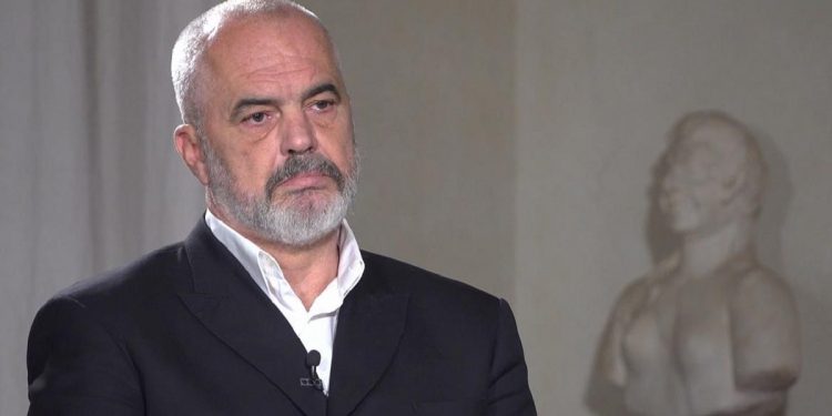 “S’KËRKUAM ASGJË NË KËMBIM NGA SHBA”/ Rama për mediat spanjolle: Pritet të vijnë 1 mijë afganë…