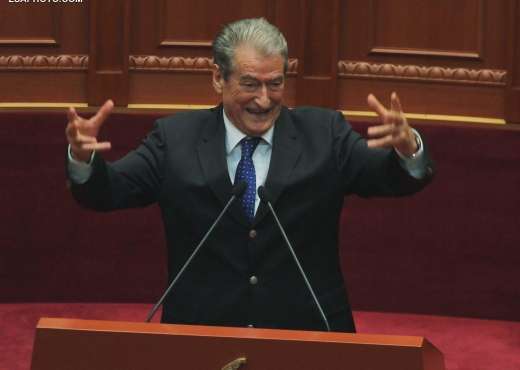 “PARA INTERESIT KOMBËTAR S’NJOH TJETËR”/ Qytetari e nxjerr BLLOF, “hallakatet” Berisha: Po flisja për Kosovën…