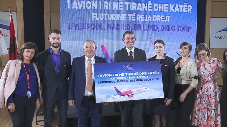 NJOFTIMI/ Wizz Air sjell avionin e gjashtë në TIA: Nisin fluturimet direkte drejt KATËR qyteteve