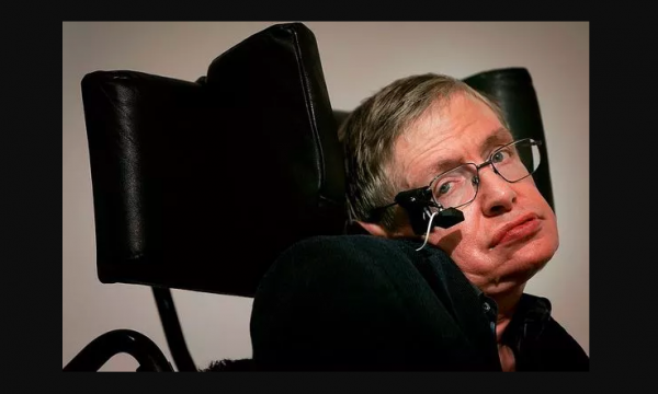 “VRIMA E ZEZË…”/ 4 teori të “çuditshme” të Stephen Hawking që dolën të ishin të vërteta