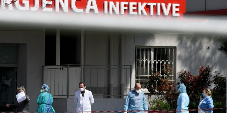 SHIFRAT/ 534 raste të reja nga COVID-19 në Shqipëri, ja sa viktima ka në 24 orët e fundit