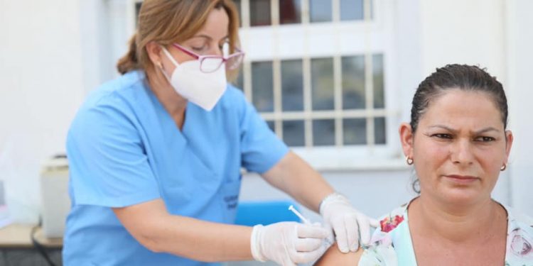 FUSHATA E VAKSINIMIT NË BERAT/ Dokaj: Po aplikohen Pfizer, Coronavac dhe Astrazeneca