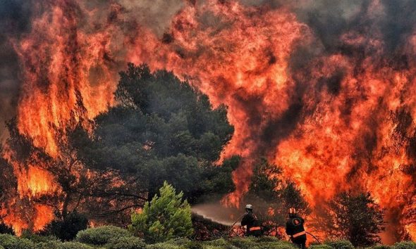 ZJARRET NË KUKËS/ Rrezikohen banesa në fshatin Shemri, merren masa për evakuim. Pritet ndihma nga Kosova