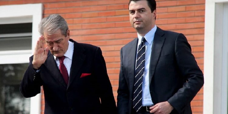 BASHA E PËRJASHTOI/ “Nuk ndalet” Berisha: Do bëj çdo gjë me çdo demokrat! Më HOQI për interesat e tij