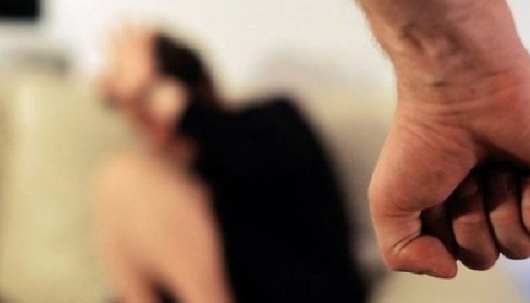 KANABIS DHE DHUNË FIZIKE/ Në pranga 1 person nga Korça për 4 të tjerë nis hetimi në gjendje të lirë