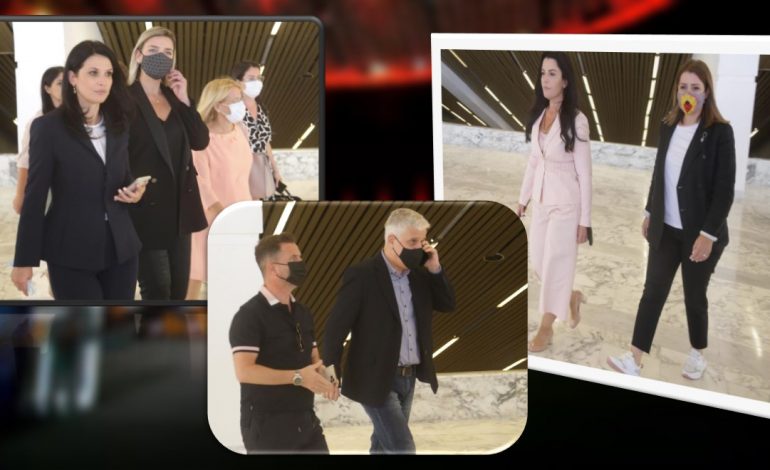 ASAMBLEJA E PS/ Çfarë nuk u pa, burrat pa kollare, gratë me kostume (FOTOT)