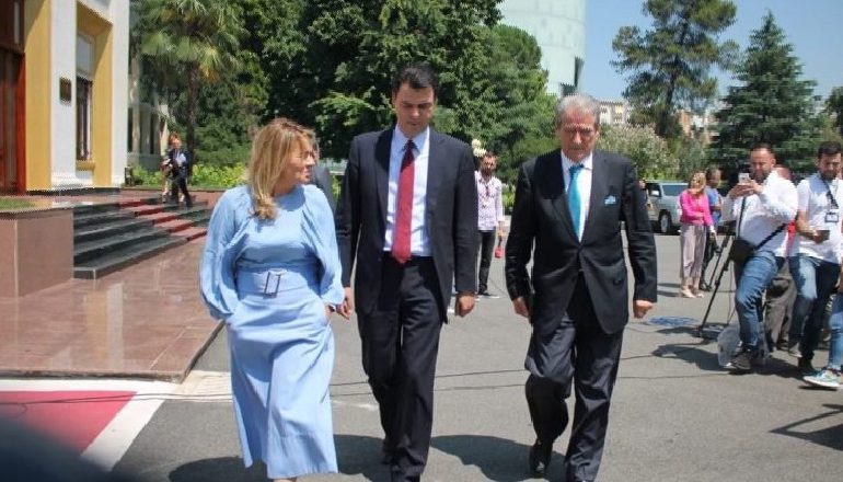 KUVENDI/ PD kthehet pas DY vitesh, asnjë takim me LSI që pas 25 prillit