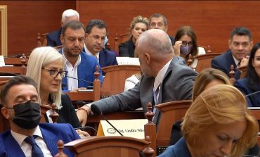 VOTIMI/ Lindita Nikolla ZGJIDHET Kryetare e Kuvendit të Shqipërisë, 79 vota PRO