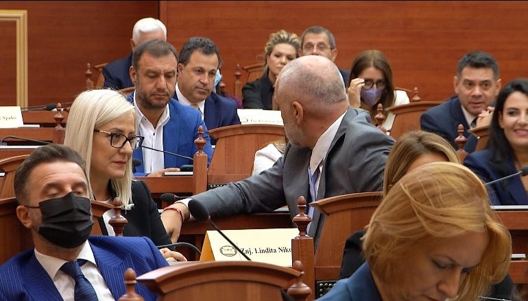 VOTIMI/ Lindita Nikolla ZGJIDHET Kryetare e Kuvendit të Shqipërisë, 79 vota PRO
