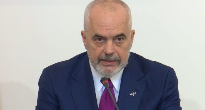 ÇFARË PO NDODH ME “FACEBOOK-UN” KRYEMINISTRIT? Faqja e Edi Ramës shfaq probleme (FOTO)