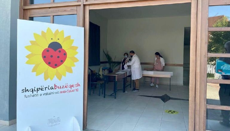 HAPEN PIKA VAKSINIMI NË UNIVERSITETE/ Rama: Vaksinimi i detyrueshëm, një garanci më shumë për një vit akademik më të mirë