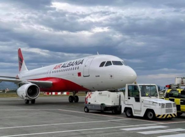 MBËRRITI EDHE “NAIMI”/ Një tjetër avion i shtohet flotës ajrore shqiptare, pas “Lasgushit” e “Migjenit”