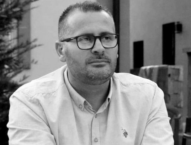 VRASJA E ZYRTARËVE TË PDK-SË/ Reagon kreu i Komunës së Pejës: Shumë i tronditur