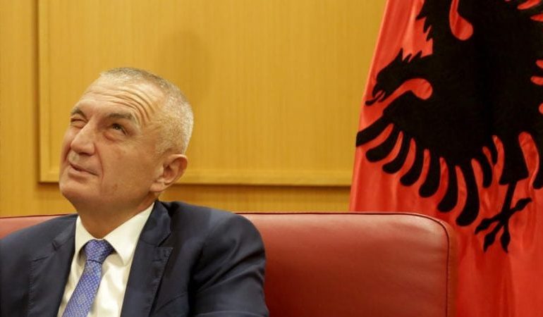 IRONIA e Pezës pas dekretimit të kryeministrit nga Presidenti: A do e japë sot dorëheqjen Ilir Meta?