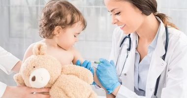 VAKSINIMI/ Foshnjat në SHBA mund të marrin doza të ulëta të vaksinës së Pfizer këtë dimër