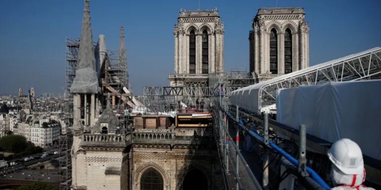 DY VITE NGA ZJARRI/ Ja kur pritet të rihapet Katedralja Notre-Dame në Paris