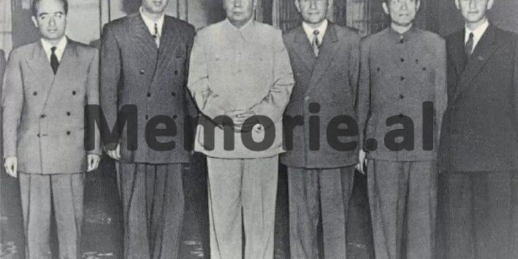 DOSSIER/ Bisedat sekrete mes Mao Ce Dun dhe Hysni Kapos në Kinë, çfarë u diskutua me delegacionin shqiptar