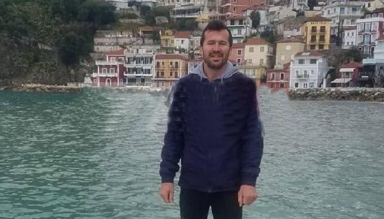 E FUNDIT/ Vrau ish-bashkëshorten në Fier, arrestohet 31-vjeçari pas 3 orëve ndjekjeje nga Policia (EMRI)