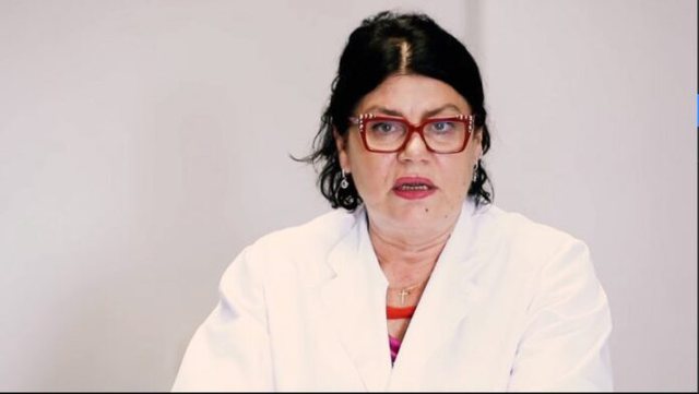 MESAZHI/ Mjekja Moisiu: Gratë shtatzëna të bëjnë vaksinën anti COVID në kohën e duhur