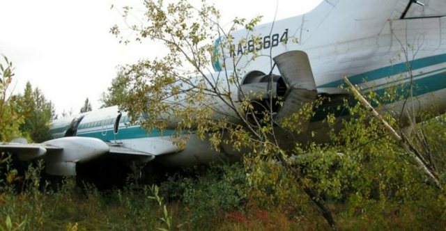 SIBERI/ Avioni bën ulje emergjente në mes të pyllit, ndërrojnë jetë 4 persona