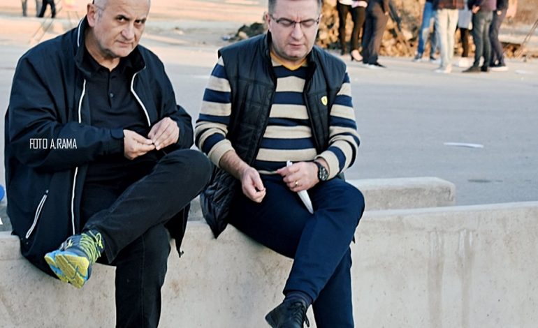 “THUMBON” PETRIT VASILIN? Luan Rama: Nuk më shqetësojnë ata që morën më pak VOTA se sa marr unë LIKE në…