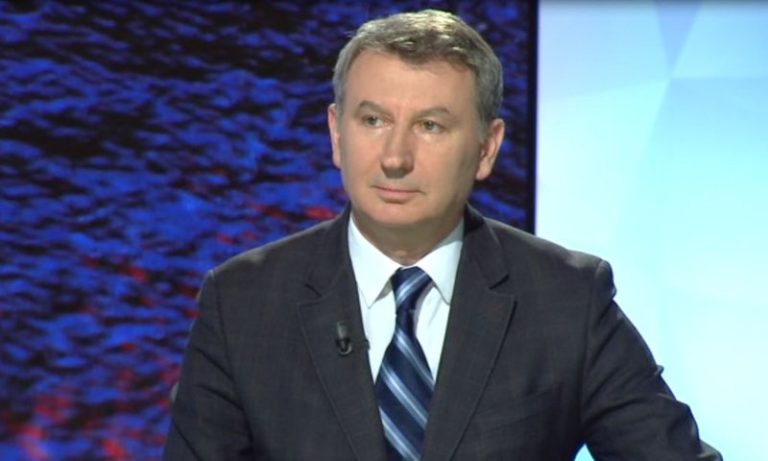 “PD NUK E BËRI AS BERISHA, AS BASHA”/ Revoltohet Kadilli: Kemi një lider të vjetër që nuk pranon të largohet