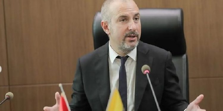 “PRIVILEGJ DHE PËRGJEGJËSI…”/ Ervin Bushati prezantohet si drejtor i Postës Shqiptare