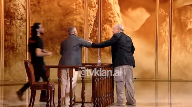 DEBATI NË EMISION/ I kërkon t’i lirojë shtëpinë, shoku i kthehet: Rri mirë ose…