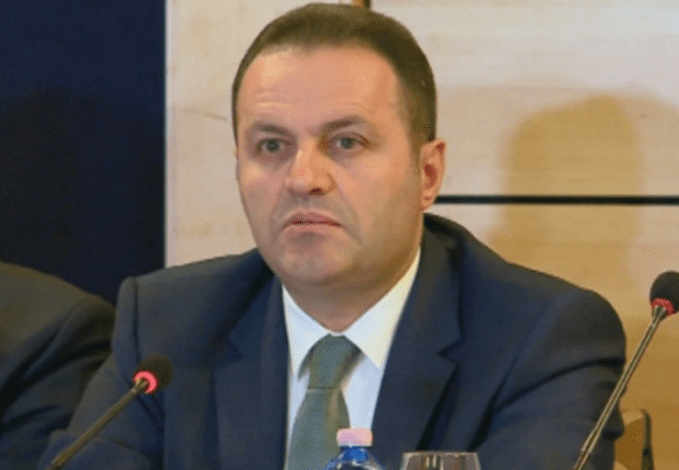 LLALLA DO KËRKOJË AZIL POLITIK? avokati Hazizaj: Nëse vazhdon kjo gjendje ai…