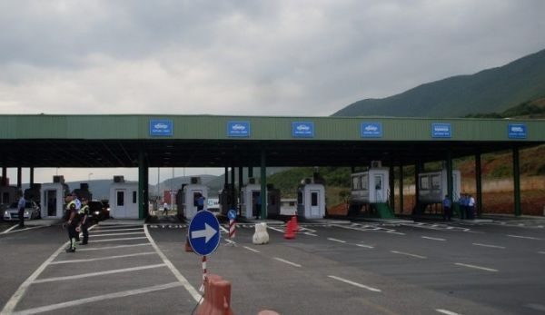 QEVERIA E KOSOVËS PREZANTON MASAT E REJA ANTI COVID/ Nga pezullimi i mësimit, te kufizimet në kufirin me Shqipërinë