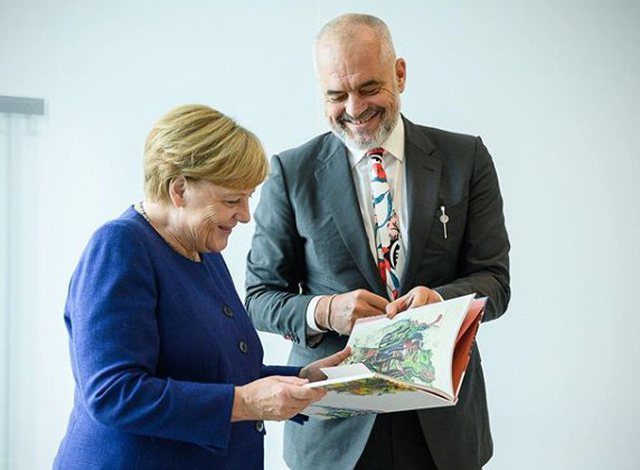 MERKEL NË SHQIPËRI/ Kancelarja bën bashkë më 14 shtator të gjithë liderët e Ballkanit Perëndimor