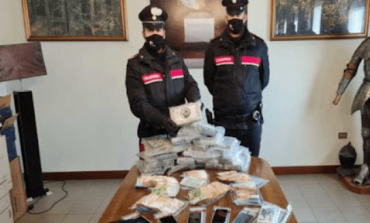 E PËSON SHQIPTARI NË ITALI/ Kapet me 8 kg kokainë në banesë. Policia...