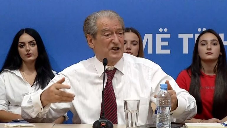 HABIT Berisha: Basha më përjashtoi se kishte frikë nga “dikush”. E di ai për kë them