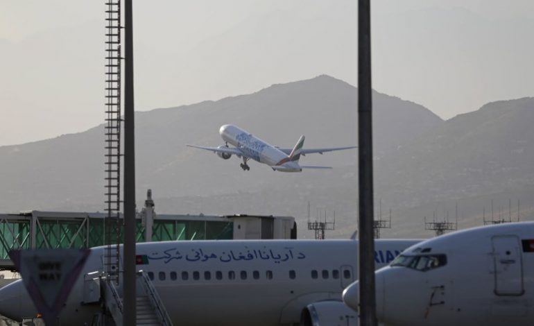 KATARI BASHKËPUNON ME TALEBANËT/ Kërkohet rihapja e aeroportit të Kabulit sa më parë