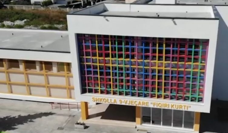 “HAPSIRA PLOT DRITË”/ Rama publikon PAMJET nga shkolla e rindërtuar: Gati për 400 fëmijë