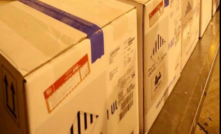 COVIDI NË SHQIPËRI/ Mbërrijnë në Rinas edhe 31,590 doza të vaksinës Pfizer